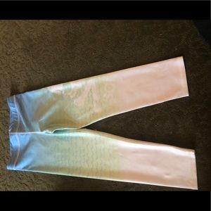 NEW WITH TAGS SOUL CYCLE LEGGINGS